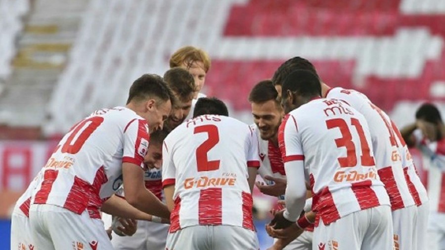 NOVI POTPISI NA "MARAKANI" Zvezda misli na budućnost, potpisani ugovori sa osmoricom fudbalera (FOTO)