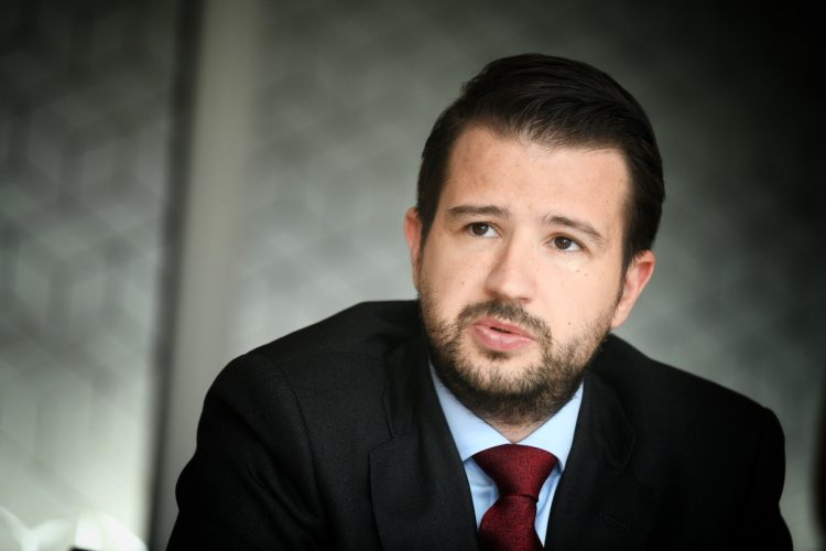 BROJ TURISTA U CRNOJ GORI RASTE! Dnevni priliv osam miliona eura!