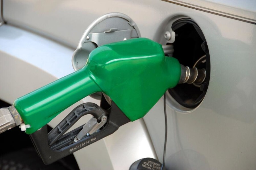 PONOVO POSKUPLJENJE BENZINA I LOŽ ULJA!