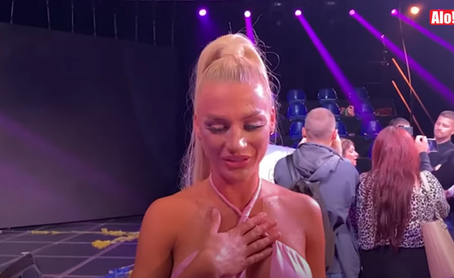 OD TREĆE GODINE SAM U DOMU, MAJČINU SLIKU SAM PRVI PUT VIDJELA NA GROBU: Ispovest Milice Kemez rasplakala je cijelu Srbiju!