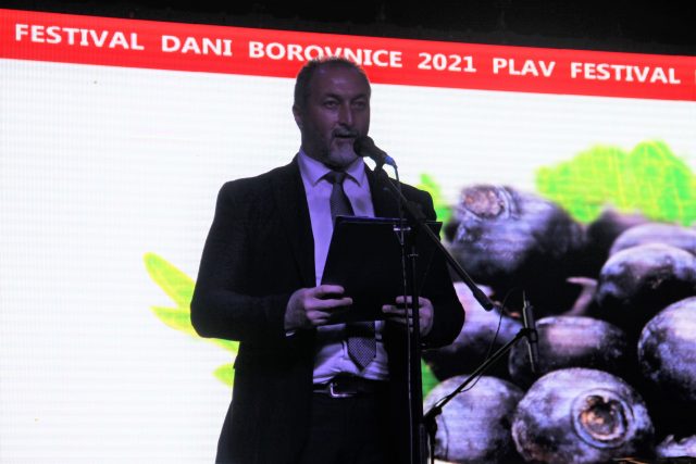 MINISTAR STIJOVIĆ OTVORIO MANIFESTACIJU “DANI BOROVNICE” U PLAVU:  U okviru manifestacije organizuju se koncerti, promocija proizvoda od borovnice i niz drugih kulturnih i sportskih događaja.