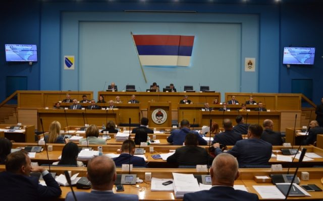 NARODNA SKUPŠTINA REPUBLIKE SRPSKE Usvojen Zakon po hitnom postupku!