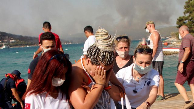 BROJ STRADALIH U POŽARU RASTE! Počela evakuacija turista iz Bodruma