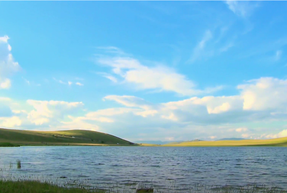 VRAŽJE JEZERO NEMOGUĆE PREPLIVATI Kristalno čista i hladna voda