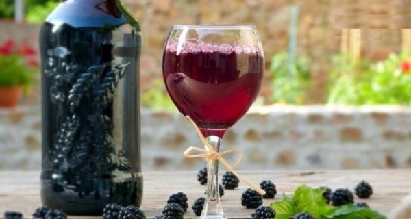 KUPINOVO VINO KAO LIJEK! Smanjuje povišeni holesterol, liječi anemiju...