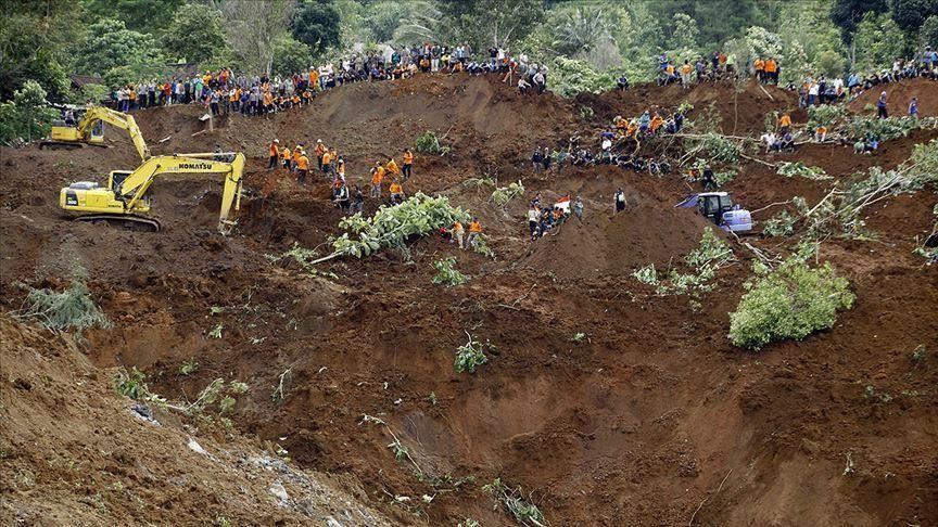 U KLIZIŠTIMA STRADALE 124 OSOBE! Meteorolozi upozoravaju na nove pljuskove narednih dana