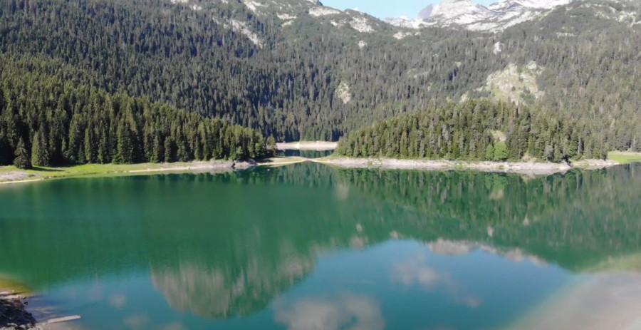 JEDNO OD NAJLJEPŠIH PLANINSKIH NASELJA NA BALKANU Biser netaknute prirode i gostoprimljivih ljudi, sa kojeg se pruža pogled koji će vas ostaviti bez daha