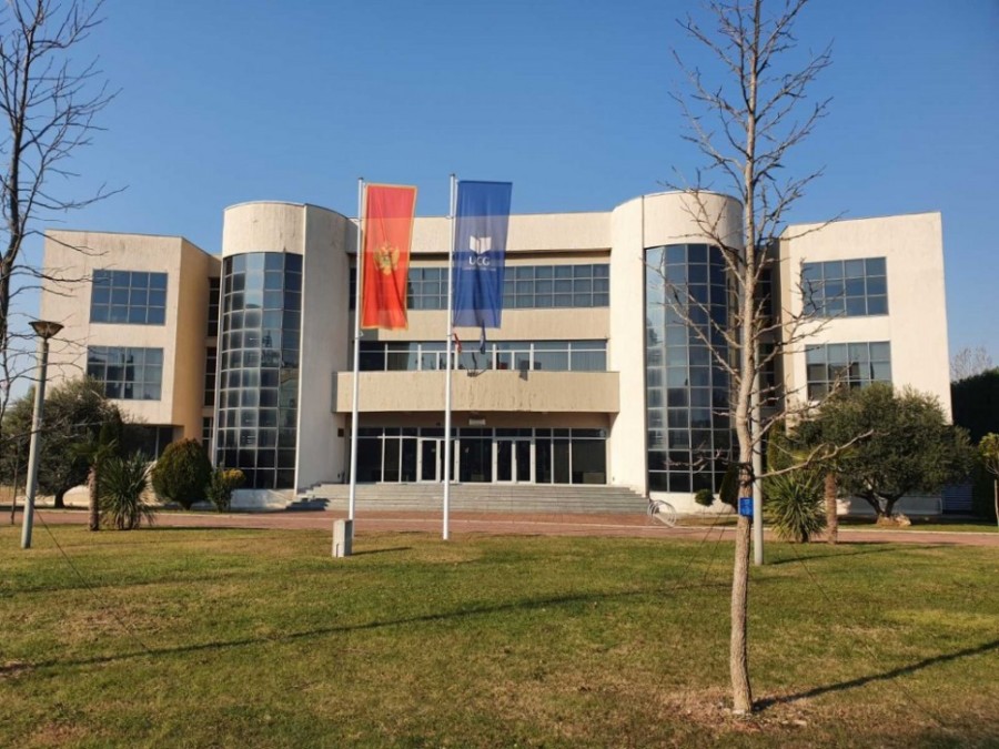 DIPLOME UNIVERZITETA CRNE GORE OD DANAS I NA ĆIRILICI Izbor na studentu