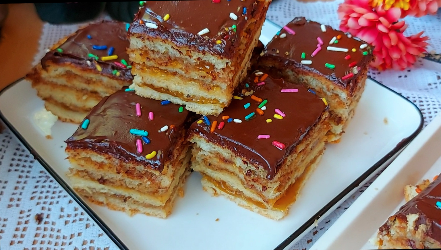 TOPE SE U USTIMA: Greta Garbo kocke koje će vas oboriti s nogu (RECEPT+VIDEO)