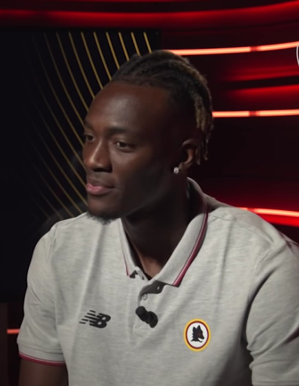 MURINJO DOVEO ENGLESKOG NAPADAČA Roma platila 40.000.000 evra za fudbalera!