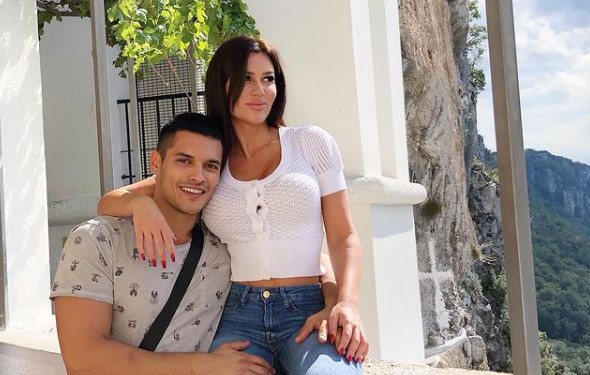 STANIJA I MARKO IMALI SAOBRAĆAJNU NESREĆU Sudarili se sa KAMIONOM kad su se vraćali iz Italije!