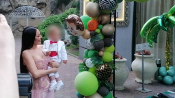 PONOSNA NA SVOG UNUKA! Ceca objavila fotografiju, mali Željko prohodao!