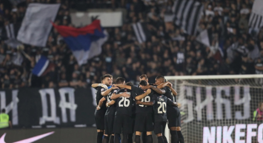 PARTIZAN NASTAVAVIO DOBRU SERIJU Crno-bijeli savladali Metalac i uvećali prednost nad Zvezdom