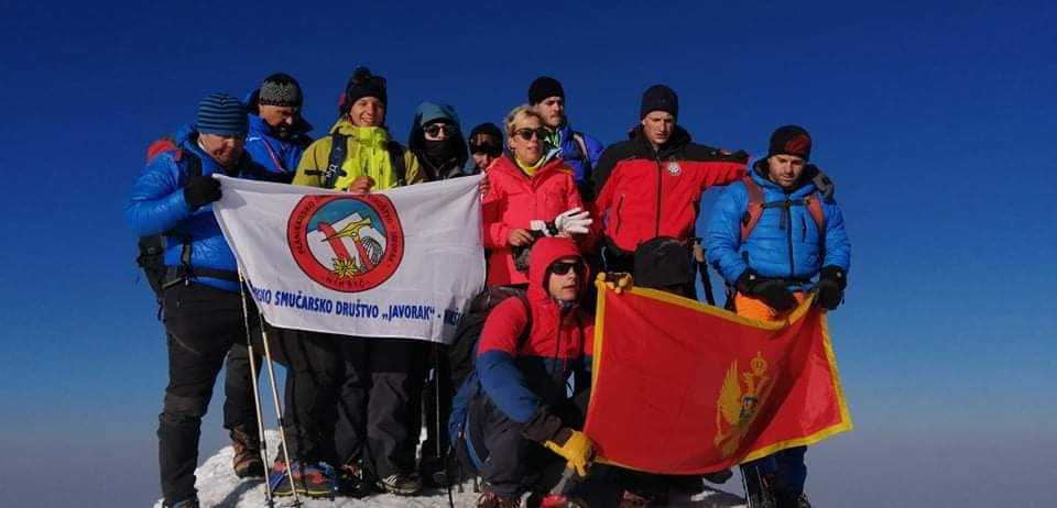 NIKŠIĆANI NA ARARATU! Planinari na vrhu najviše Turske planine!