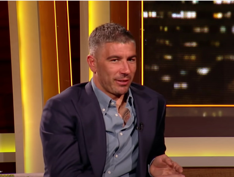 ZAINTERESOVANI ZA LEGENDARNOG LIJEVOG BEKA! Kolarov oblači crveno-bijeli dres?