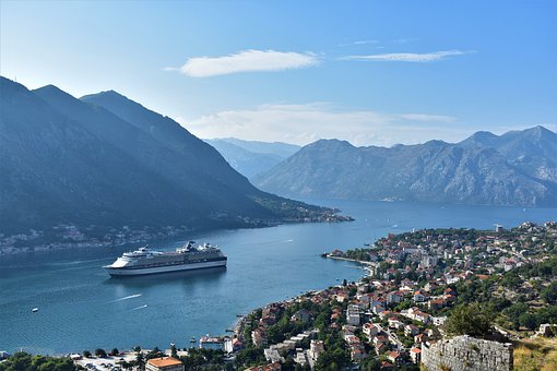 OPTIMISTIČNA OČEKIVANJA U kotorsku luku do juna uplovilo 110 kruzera