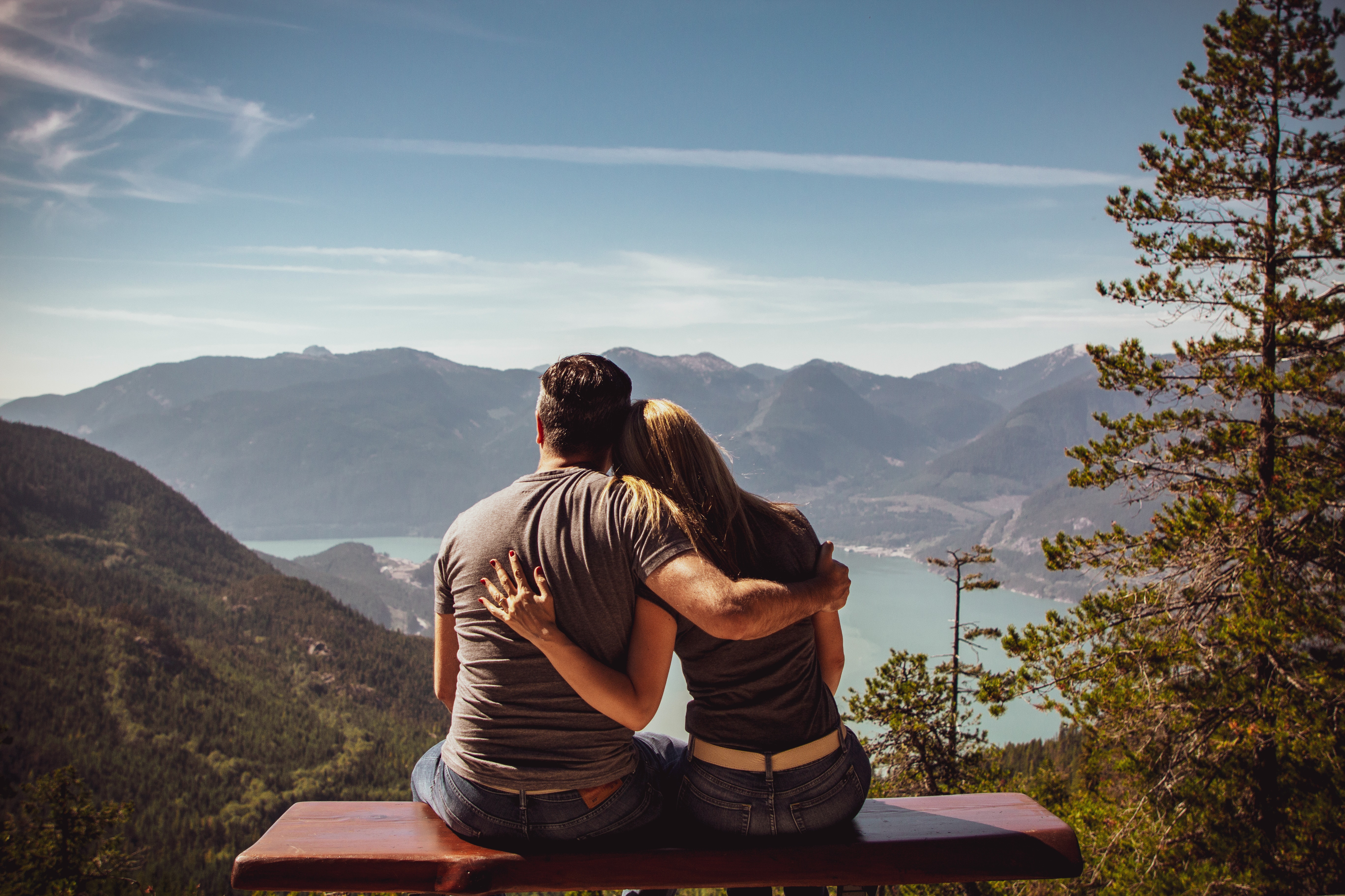 VEZE SU POSTALE SPORT: Zašto ljudi ne mogu da pronađu pravu ljubav?
