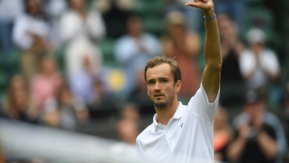 MEDVEDEV NEZAUSTAVLJIV U SINSINATIJU Zverev silovit, Čilić eliminisan