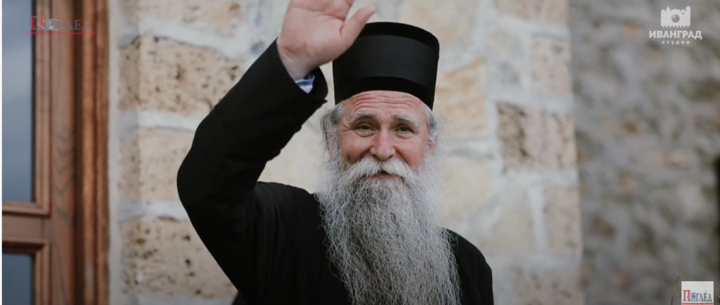 „NADAM SE DA ĆEMO SE MEĐUSOBNO IZMIRITI“: Joanikije poslao snažne poruke sa litije