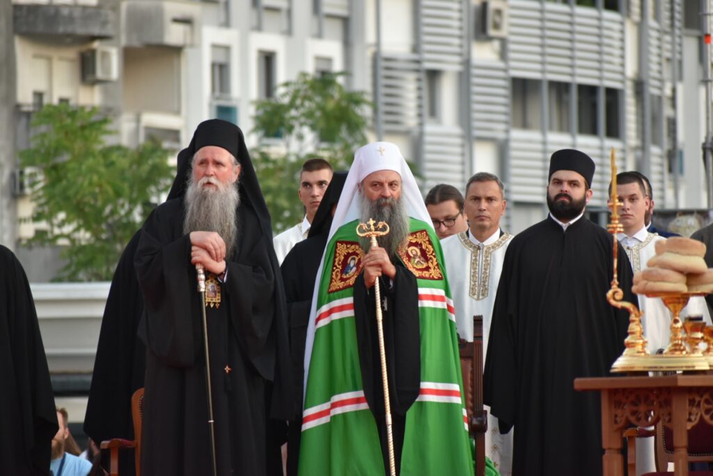 RUSKI PATRIJARH ČESTITAO USTOLIČENJE MITROPOLITU JOANIKIJU: Sada ste Vi, kao i Njegova svetost, na djelu pokazali odanost Hristovoj riječi