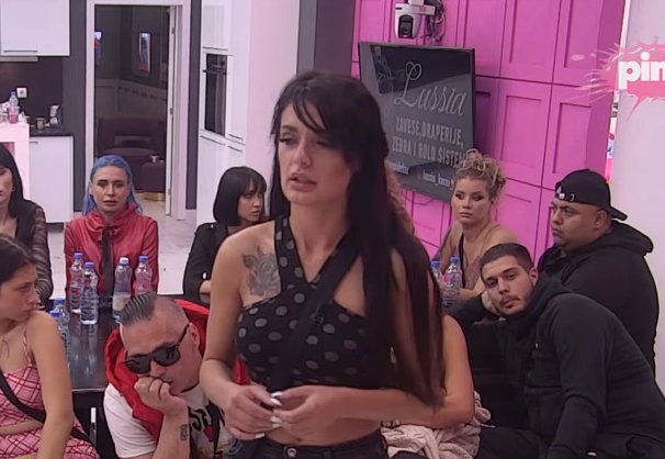 VIKTORIJINE KOMŠIJE OTKRILE NOVE DETALJE! Zadrugarka se skidala se za 400 dinara, bila je uništeno dijete!