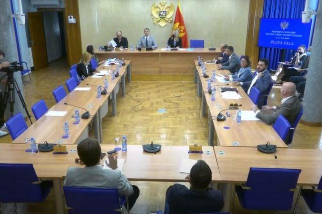 ODLUČENO NA SJEDNICI ADMINISTRATIVNOG ODBORA Prestalo pravo na naknadu bivšim poslanicima!