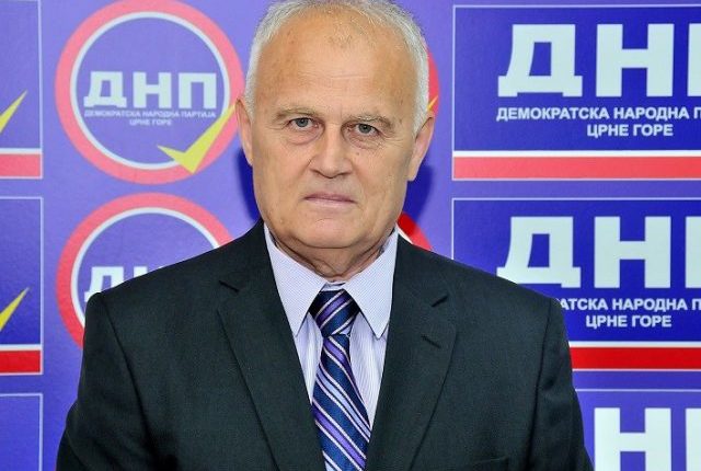 JOVO PEJOVIĆ: "Suđenje majci Milana Kneževića predstavlja još jednu u nizu sramota Crne Gore!"