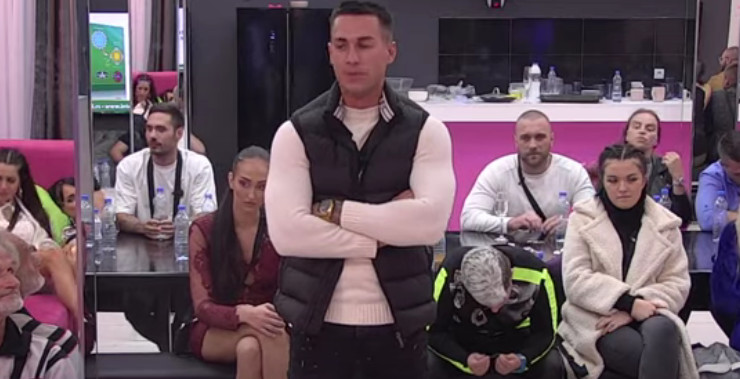 ODMAH MI JE ZAPALA ZA OKO! Mateja uporedio Taru sa novom djevojkom, pljunuo po bivšoj i izgovorio riječi koje su mu otvorile oči!