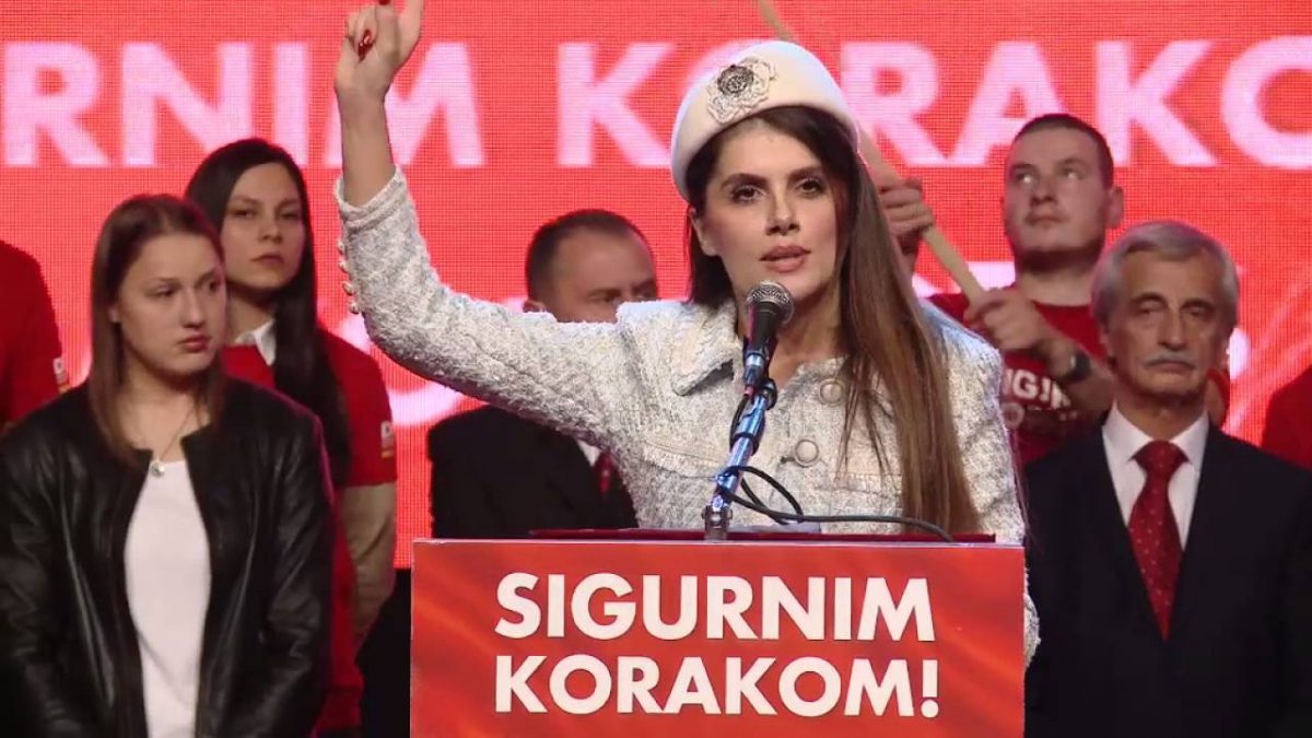 NEDOPUSTIVA RETORIKA POSLANICE! Govor mržnje Aleksandre Vuković, izopštene iz pravoslavlja