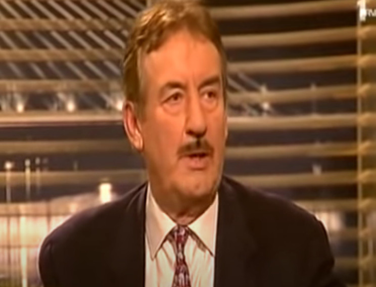 DRŽAVLJANSTVO PROSLAVLJA UZ ŠLJIVOVICU Bojsi oduševljen Srbijom, naročito ženama!