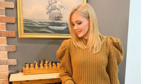 PUKLA LJUBAV: Jelena Rozga više ne ljubi poznatog kuvara