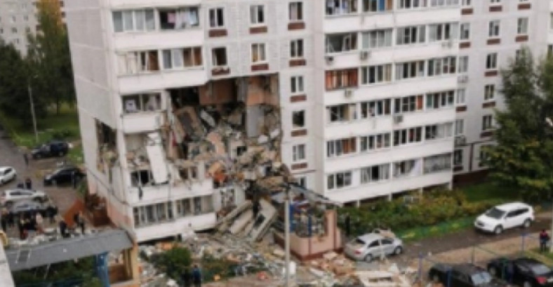 EKSPLODIRAO GAS U STAMBENOJ ZGRADI Ima nastradalih, a među povrijeđenima su i djeca!(FOTO)