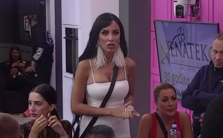 NIJE MI BILO SVEJEDNO SINOĆ! Aleksandra Subotić se postidjela zbog ispada od prošle noći!