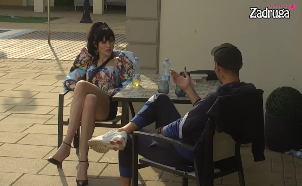 DENIZ SPREMA OSVETU Saznala je ko joj je ukrao budžet pa pobijesnila!