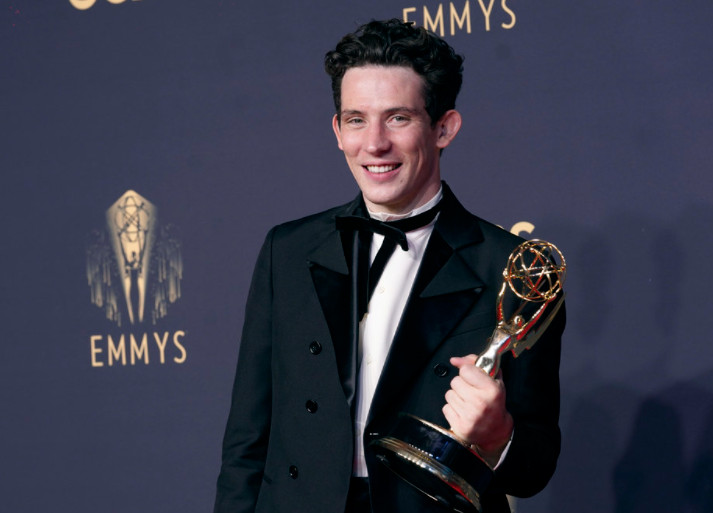 NETFLIKS DOBIO NAJVEĆU NAGRADU DO SADA Emi za dramu „The Crown“ i komediju „Ted Lasso“