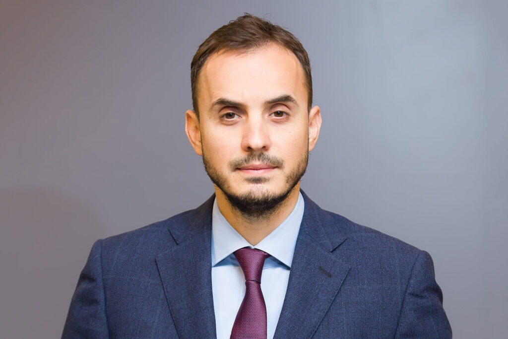 KONATAR: Odnos Vlade prema Parlamentu je dovelo do ove situacije, kakva je to izdaja kad će Vladu podržati 11 poslanika?