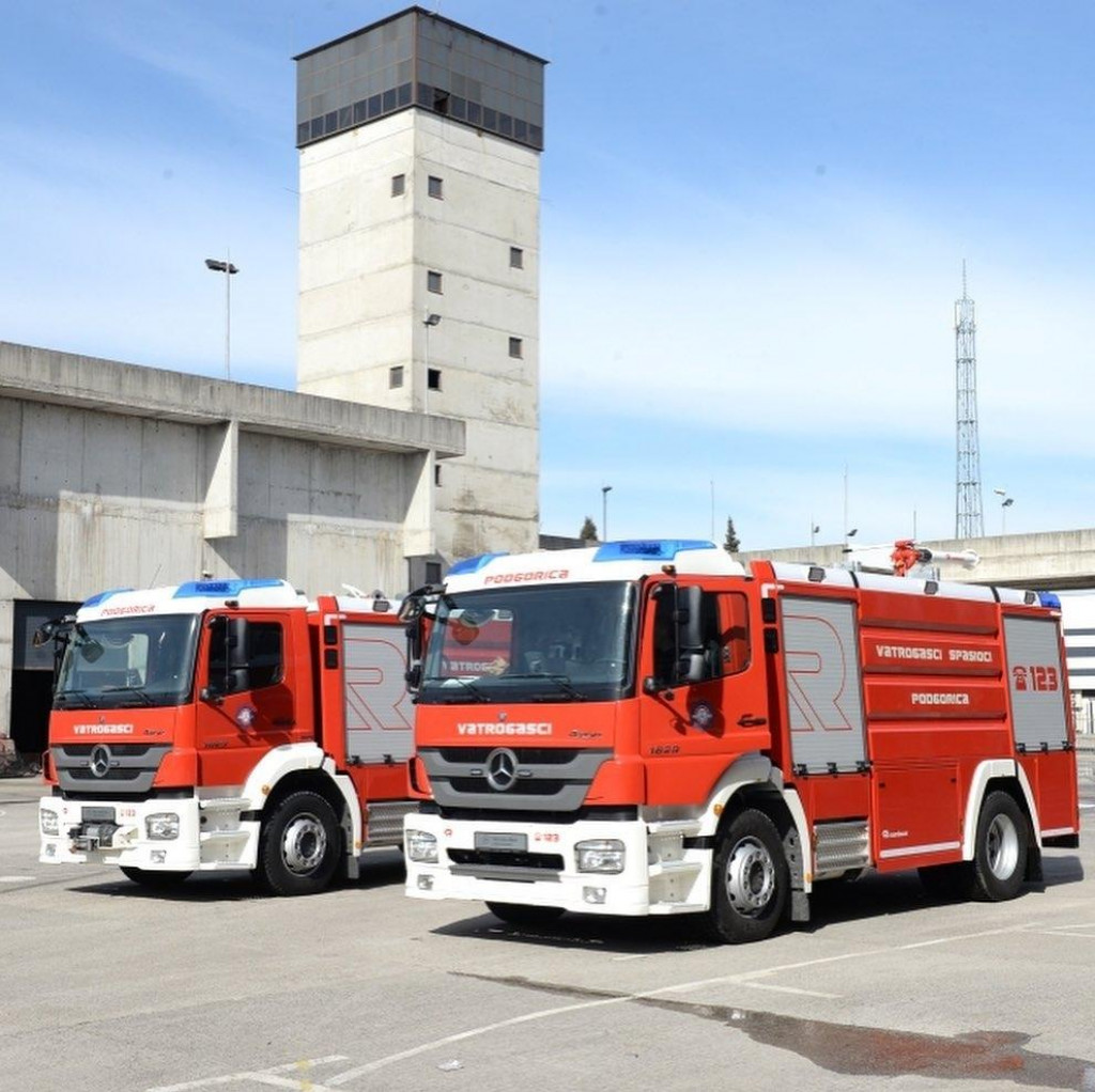 POLICIJA UPALA U SLUŽBU ZAŠTITE I SPAŠAVANJA PODGORICA, prebrojavaju gas-maske, hemijska sredstva i opremu
