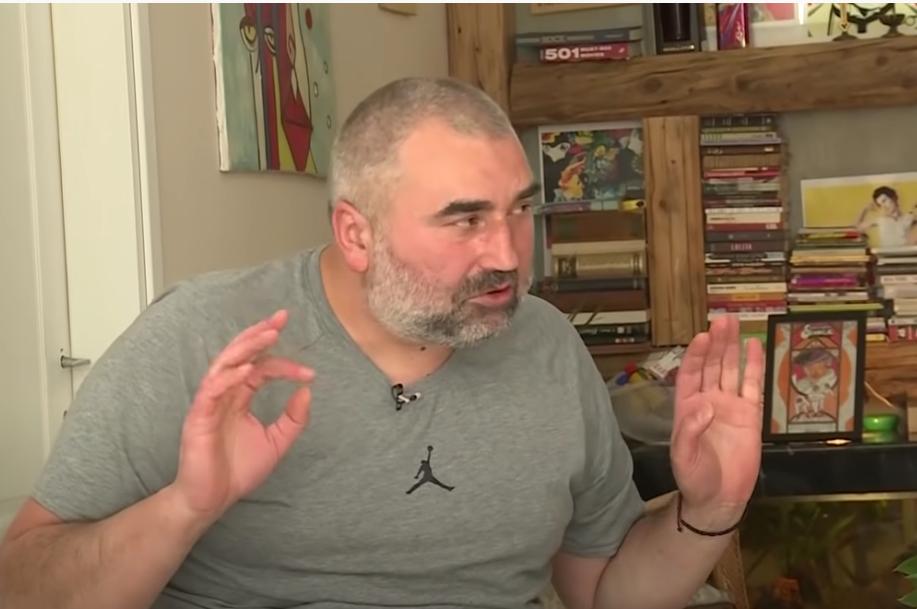 NAPRAVIO LOM! BACAO TANJIRE PO ZADRUZI! Miki Đurišić ponovo pred diskvalifikacijom! Evo koji je razlog
