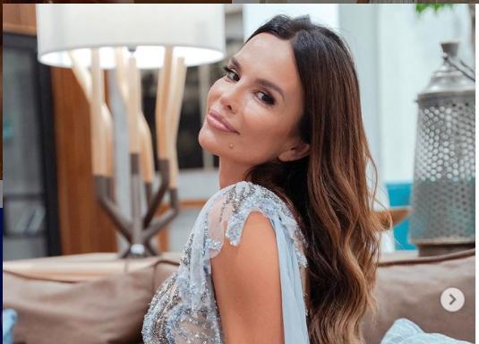 Seve, šta ti je s licem? Pevačica se DEFORMISALA, preterala sa PLASTIKOM? (FOTO)