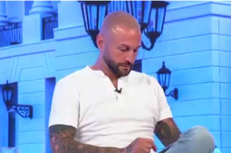 REPER ŠOKIRAO SVE OČAJNIČKIM POTEZOM! Ša se srozao do dna zbog Tare Simov! Svi komentarišu ovaj blam! (VIDEO)