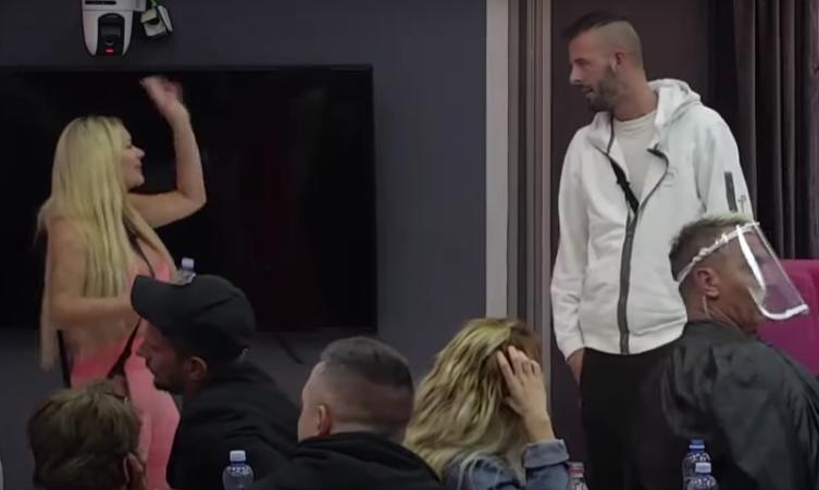 DEMIRO ZBOG LJUBOMORE PAO U U OZBILJNU DEPRESIJU? Vanja progovorila o poljupcu sa Sandijem, pa nastao haos! (VIDEO)