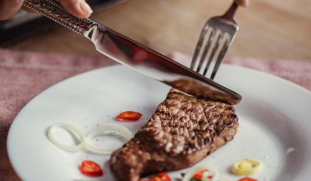 VAŽNOST VITAMINA B12 Naš organizam ga ne stvara, i nalazi se u hrani životinjskog porijekla!