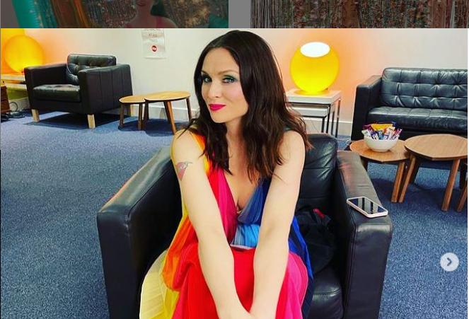 "MUZIČAR ME JE SILOVAO KADA SAM IMALA 17 GODINA" Slavna pjevačica u memoarima otkrila da je bila žrtva se*sualnog nasilja