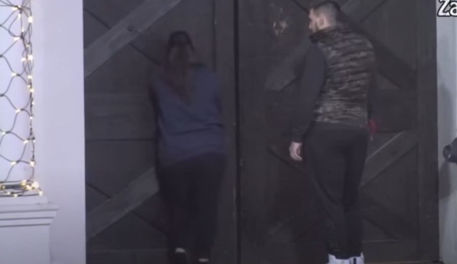 JEZIVO! Miljana doživjela nervni slom, pa počela da udara GLAVOM U VRATA!