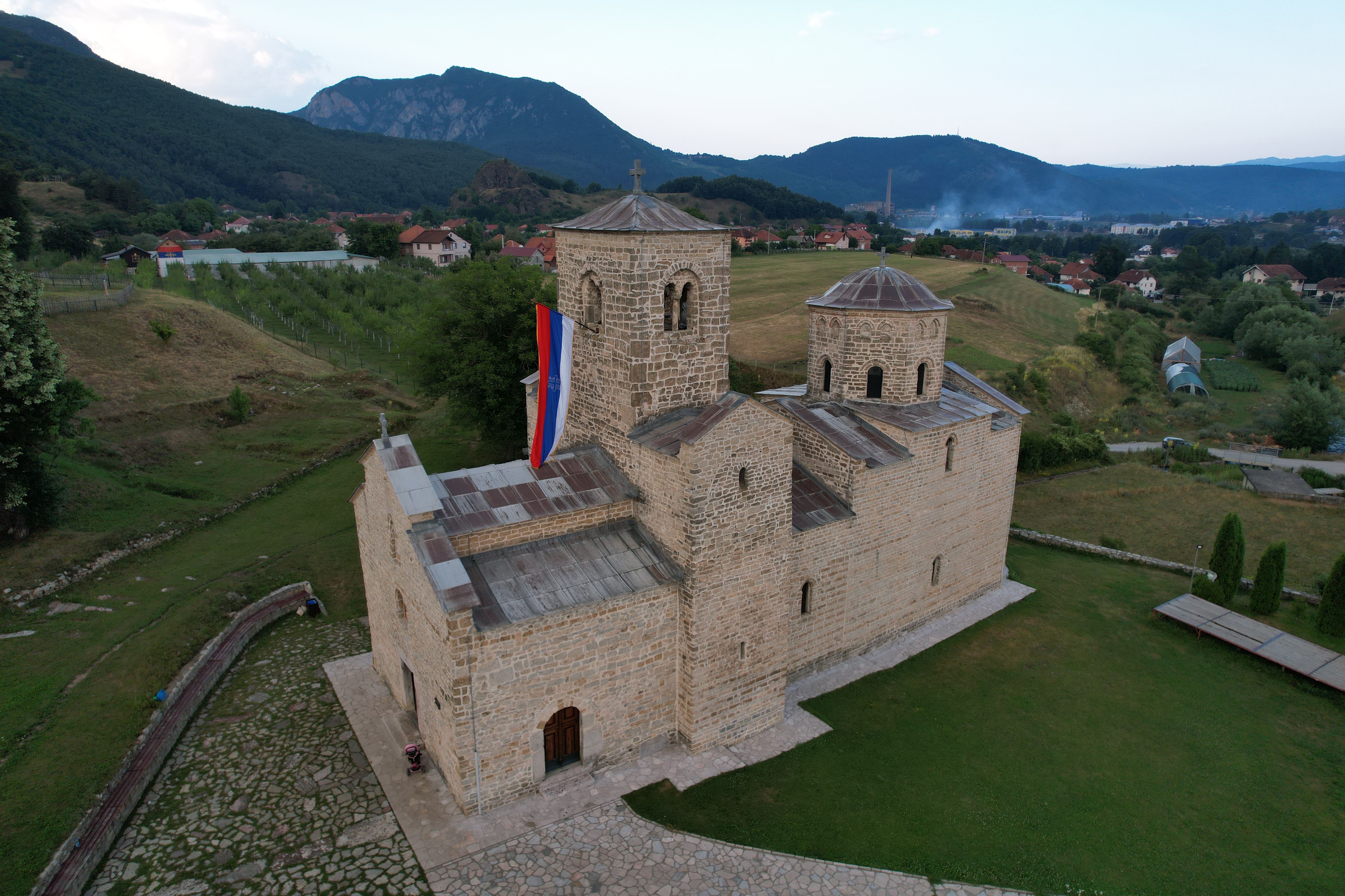 BERANE UZ KOSOVO I METOHIJU U Đurđevim Stupovima služen moleban za SRPSKI NAROD koji prolazi kroz teške trenutke!