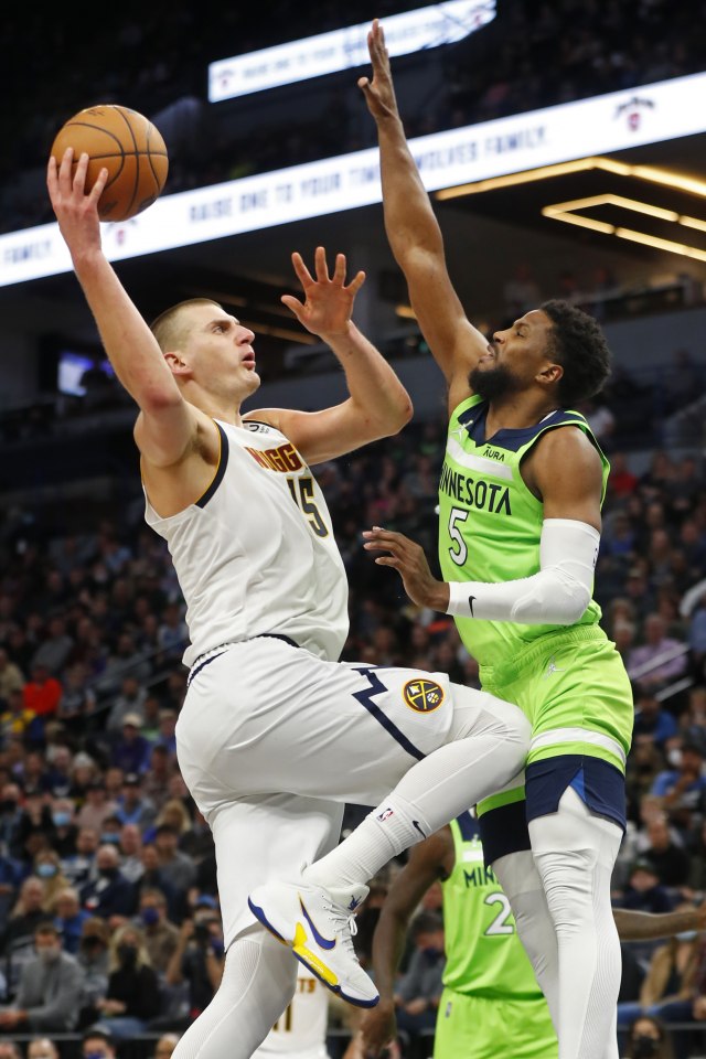 OD JUNAKA DO TRAGIČARA PA NAZAD Jokić "bananom" poveo Denver do pobjede