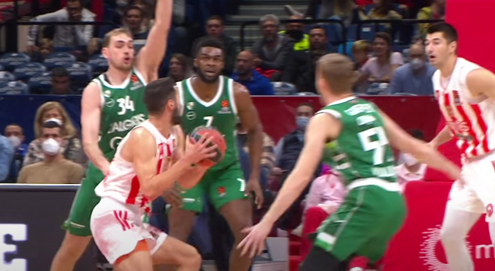 ODBRANA KAO STIJENA! Novi trijumf crveno-bijelih u Evroligi, pao bivši šampion Evrope!