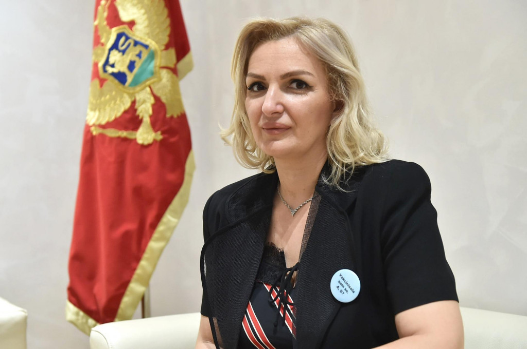 MINISTARKA BOROVINIĆ-BOJOVIĆ POSJETILA SABORNI HRAM: Bila je privilegija i čast biti blizu mitropolita Amfilohija