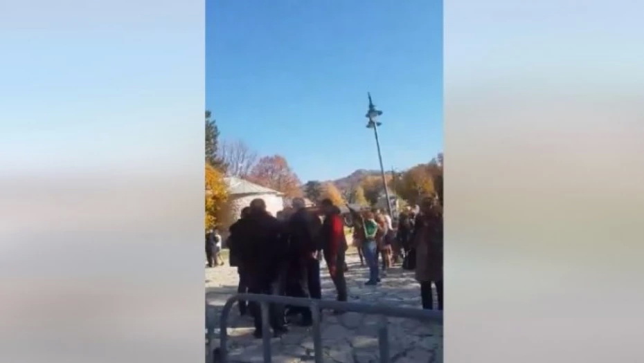 KOMITE PONOVO PRAVE HAOS NA CETINJU Vrijeđali mitropolita Joanikija