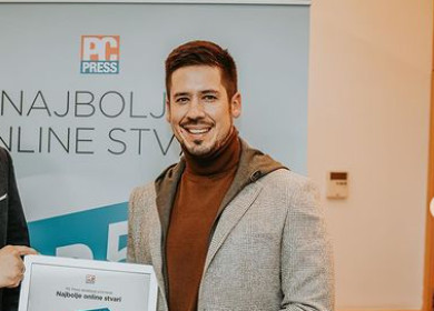 ROKVIĆA NAPALI U MOSTARU?! Pjevač prekinuo nastup radi bezbjednosti! (FOTO)